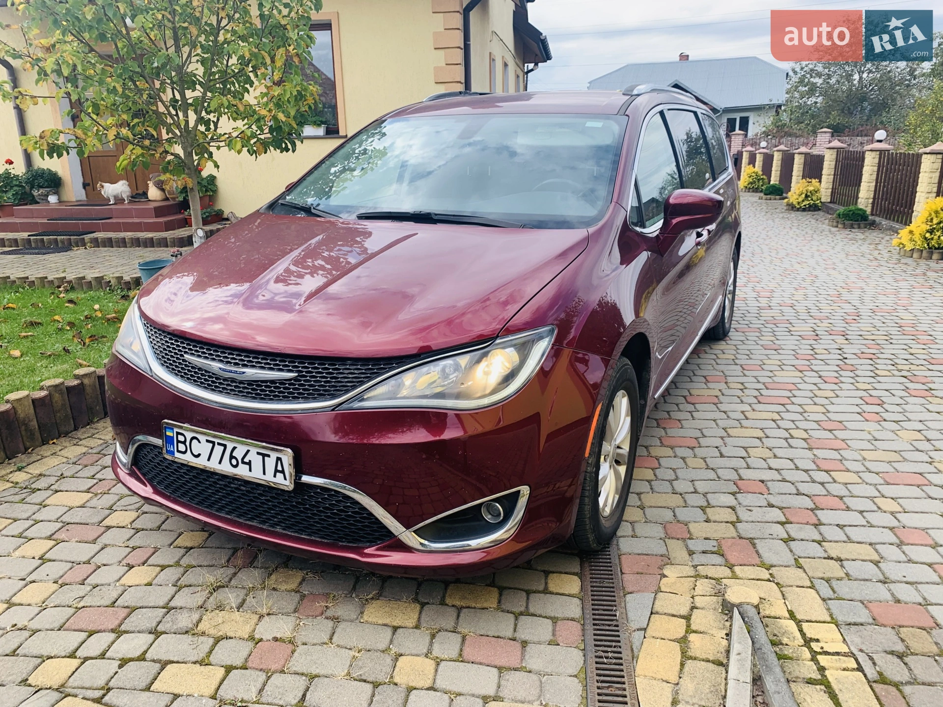 2019 Chrysler Pacifica - мініатюра 3