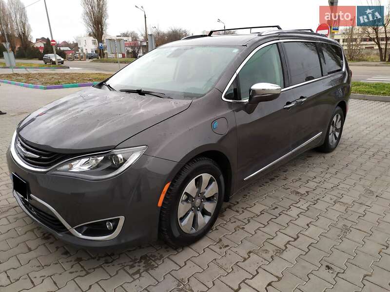 Chrysler Pacifica 2018
