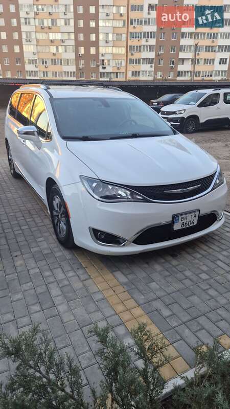 Минивэн Chrysler Pacifica 2020 в Одессе фото 27 Минивэн Chrysler Pacifica 2020 в Одессе