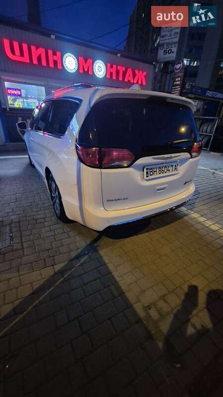 Минивэн Chrysler Pacifica 2020 в Одессе фото 7 Минивэн Chrysler Pacifica 2020 в Одессе