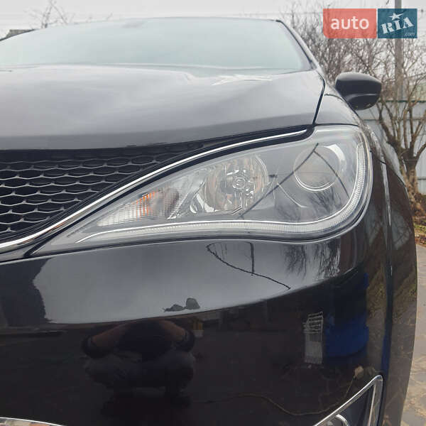 Минивэн Chrysler Pacifica 2016 в Ахтырке