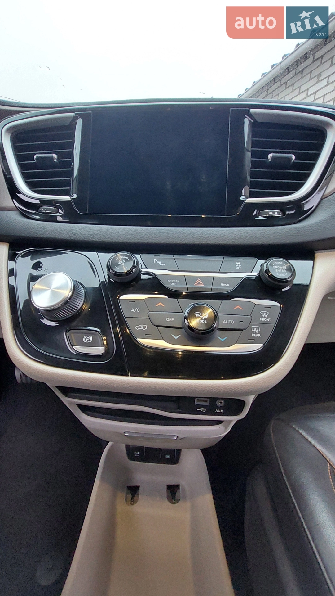 2016 Chrysler Pacifica - мініатюра 35