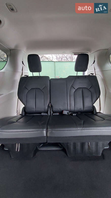 Минивэн Chrysler Pacifica 2016 в Ахтырке