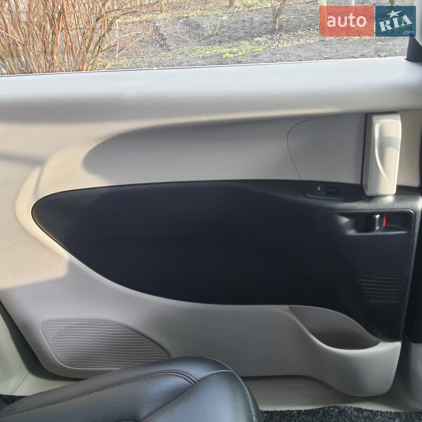 2016 Chrysler Pacifica - мініатюра 61