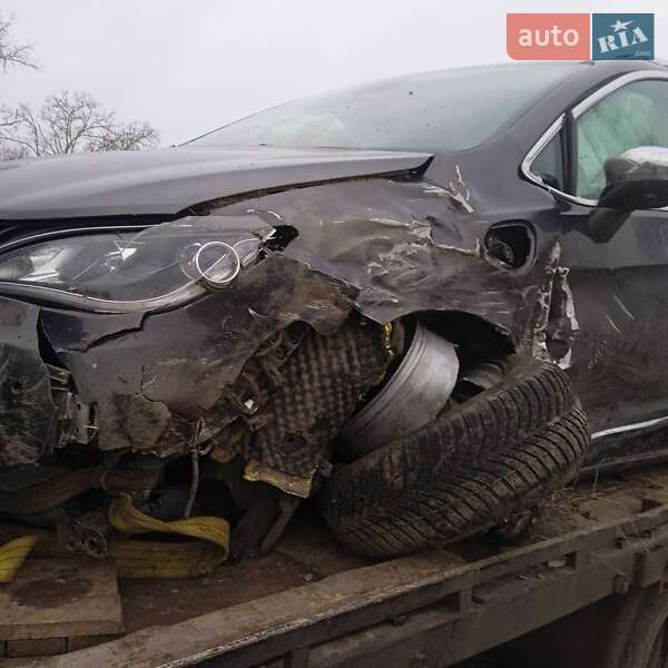 Chrysler Pacifica 2018