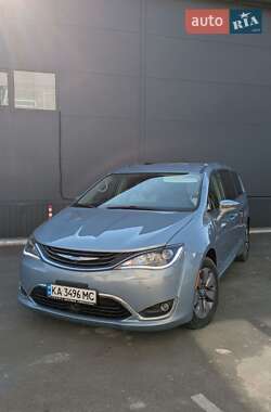 Chrysler Pacifica 2017