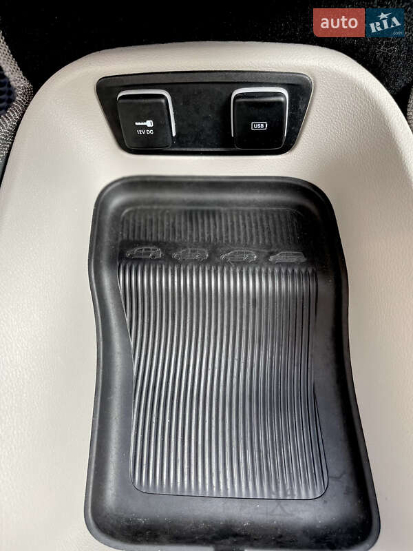 Минивэн Chrysler Pacifica 2019 в Одессе