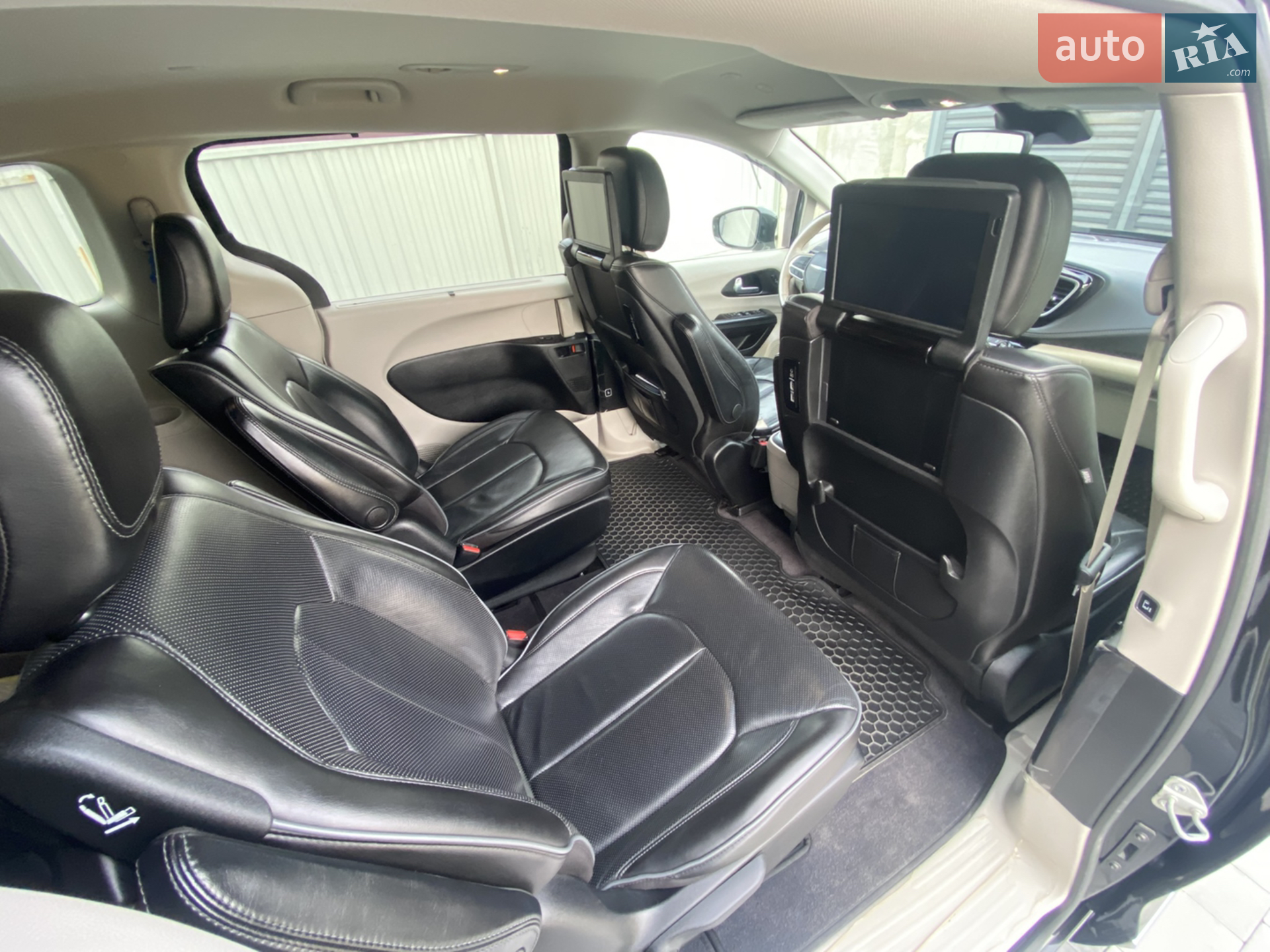 2020 Chrysler Pacifica - мініатюра 40