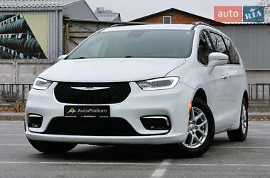 Минивэн Chrysler Pacifica 2021 в Киеве