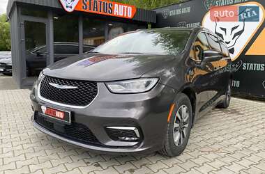 Позашляховик / Кросовер Chrysler Pacifica 2021 в 