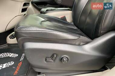 Позашляховик / Кросовер Chrysler Pacifica 2021 в 