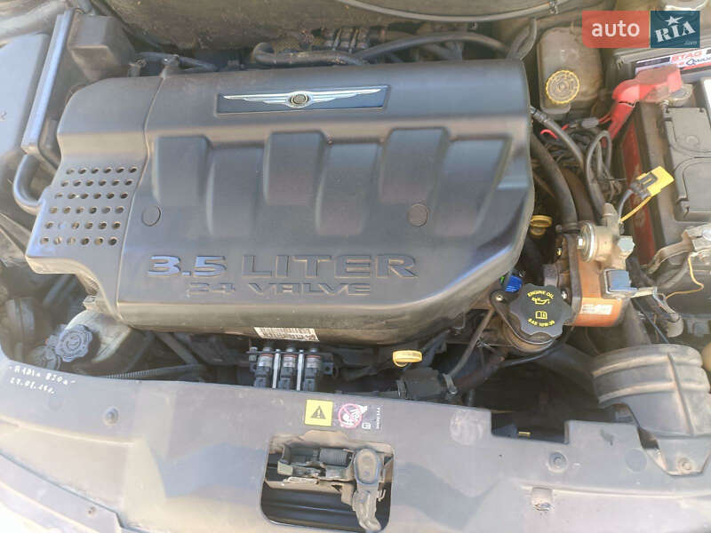 Универсал Chrysler Pacifica 2004 в Ужгороде