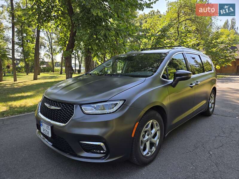 Универсал Chrysler Pacifica 2021 в Киеве