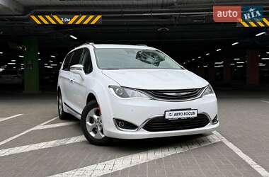 Chrysler Pacifica 2017