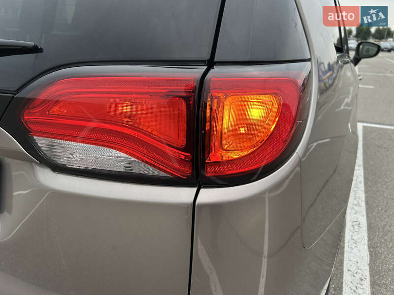 Минивэн Chrysler Pacifica 2017 в Киеве фото 33 Минивэн Chrysler Pacifica 2017 в Киеве