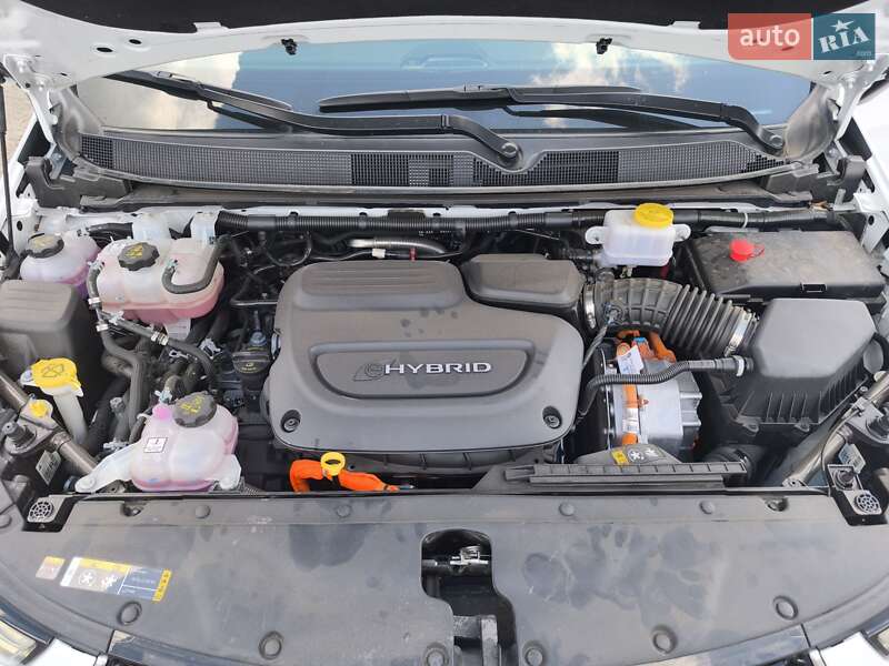 Мінівен Chrysler Pacifica 2023 в Києві