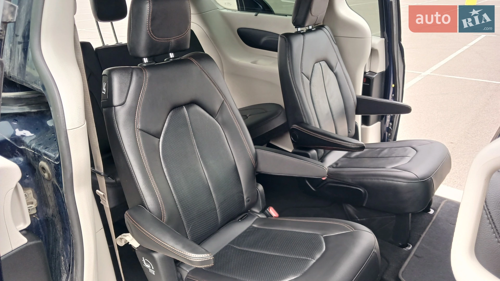 2018 Chrysler Pacifica - мініатюра 29