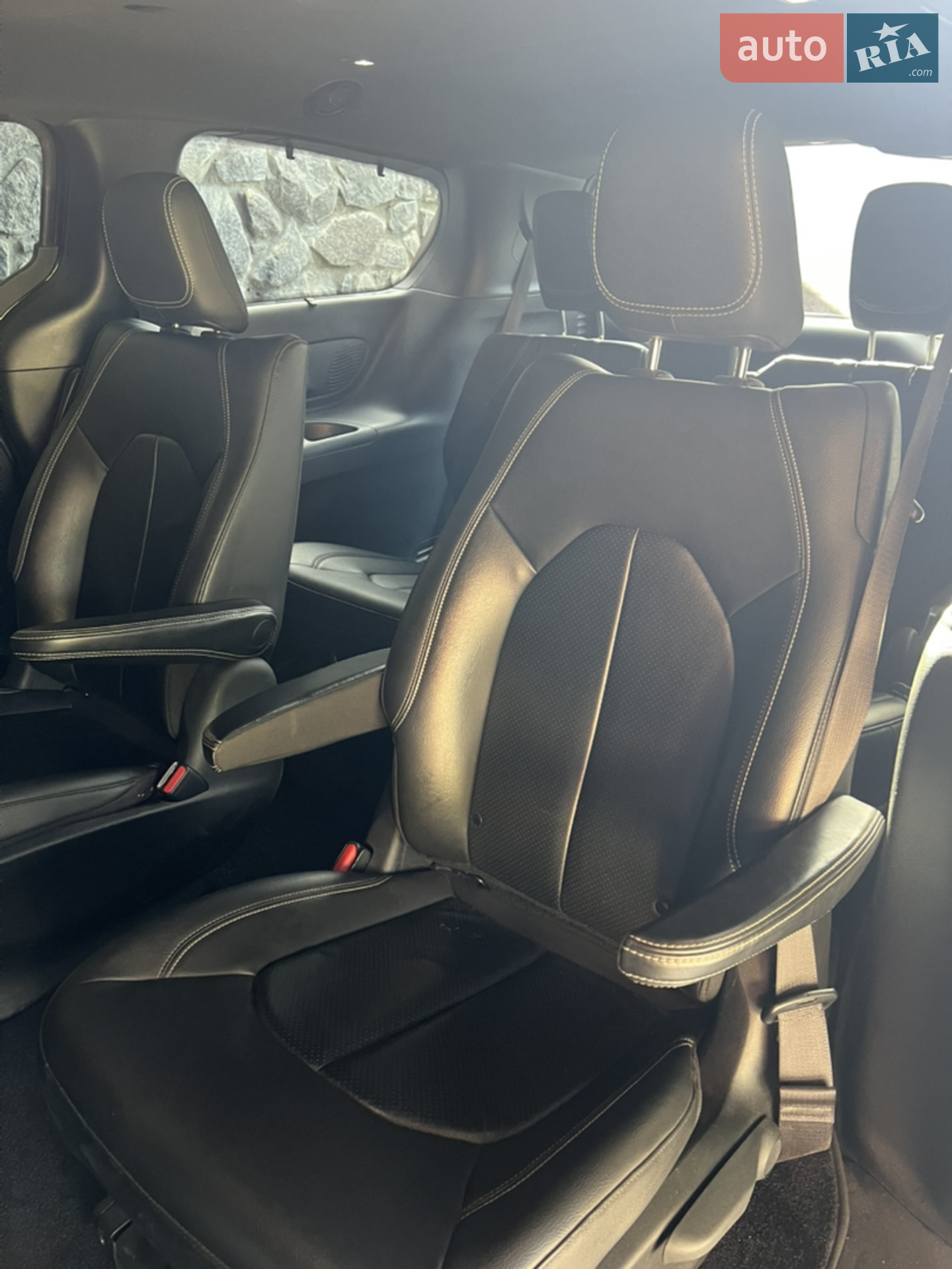 2021 Chrysler Pacifica - мініатюра 10