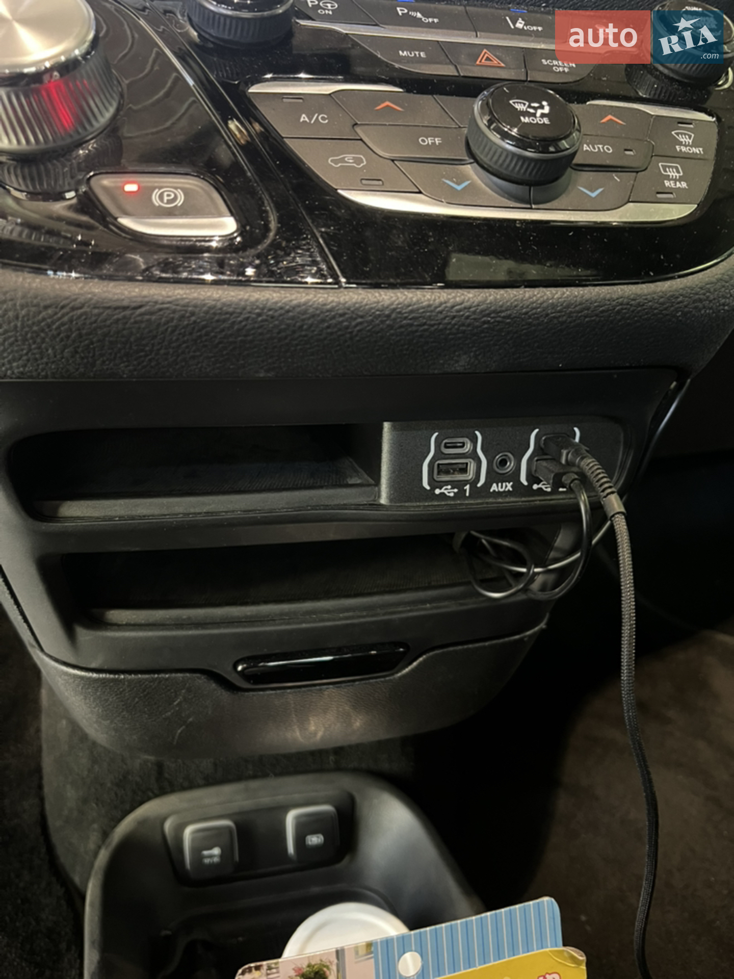 2021 Chrysler Pacifica - мініатюра 35