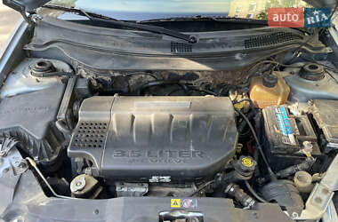 Минивэн Chrysler Pacifica 2005 в 