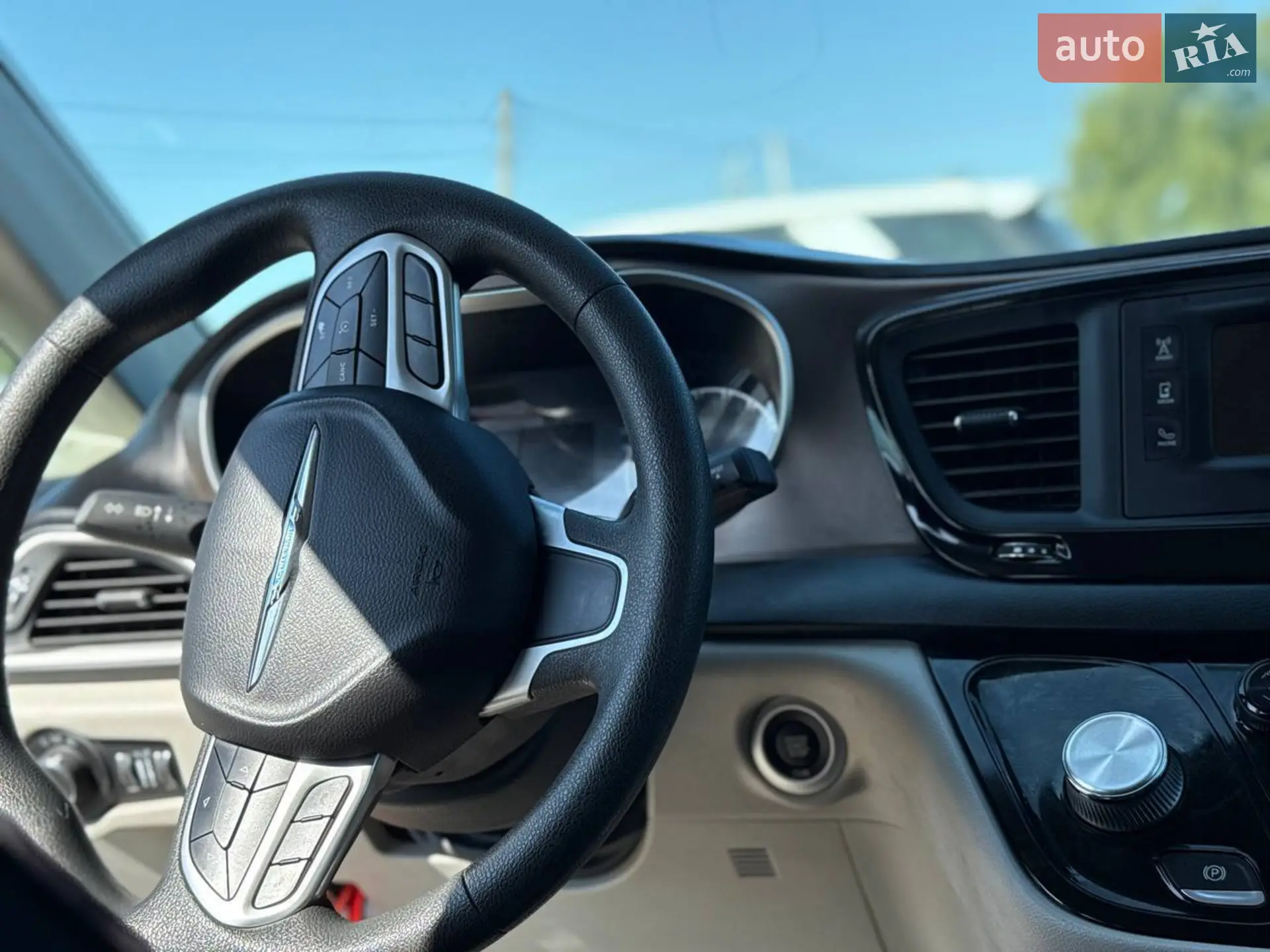2017 Chrysler Pacifica - мініатюра 7
