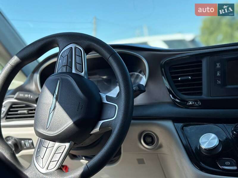 Минивэн Chrysler Pacifica 2017 в Луцке фото 7 Минивэн Chrysler Pacifica 2017 в Луцке