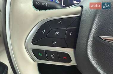 Минивэн Chrysler Pacifica 2017 в 
