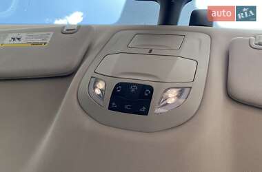 Минивэн Chrysler Pacifica 2021 в 