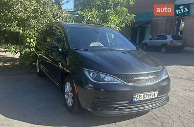 Минивэн Chrysler Pacifica 2016 в Виннице