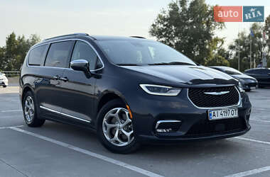 Мінівен Chrysler Pacifica 2020 в Києві