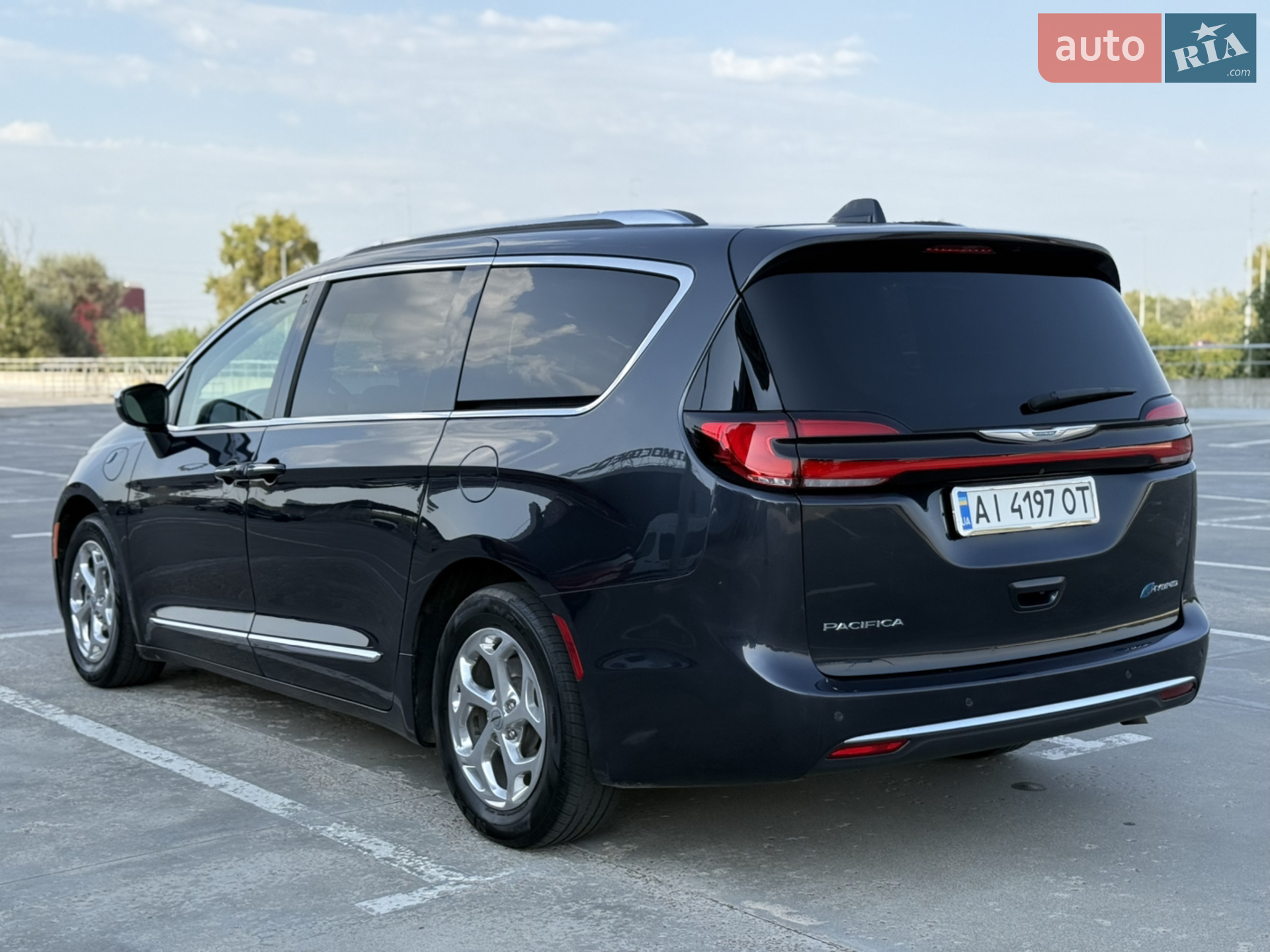 2020 Chrysler Pacifica - мініатюра 11
