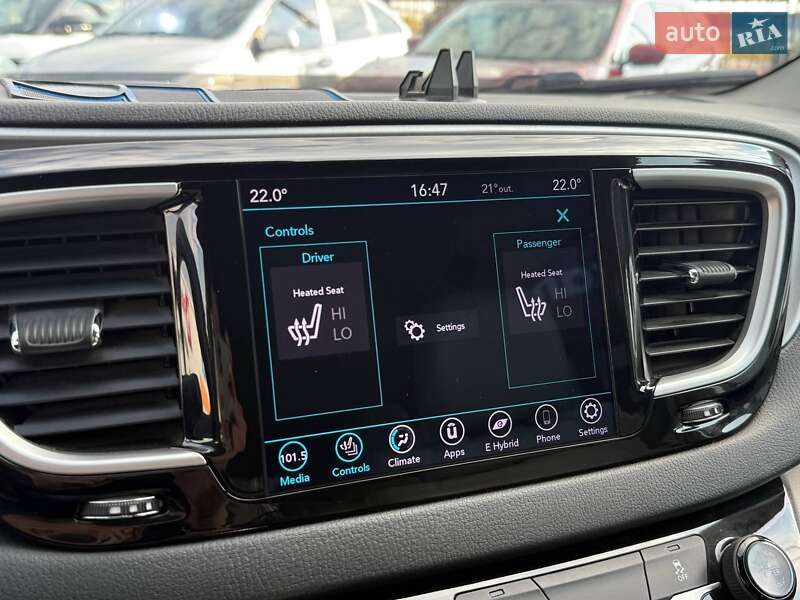 Позашляховик / Кросовер Chrysler Pacifica 2018 в Києві