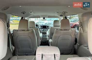 Внедорожник / Кроссовер Chrysler Pacifica 2018 в 