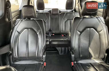 Минивэн Chrysler Pacifica 2019 в Киеве