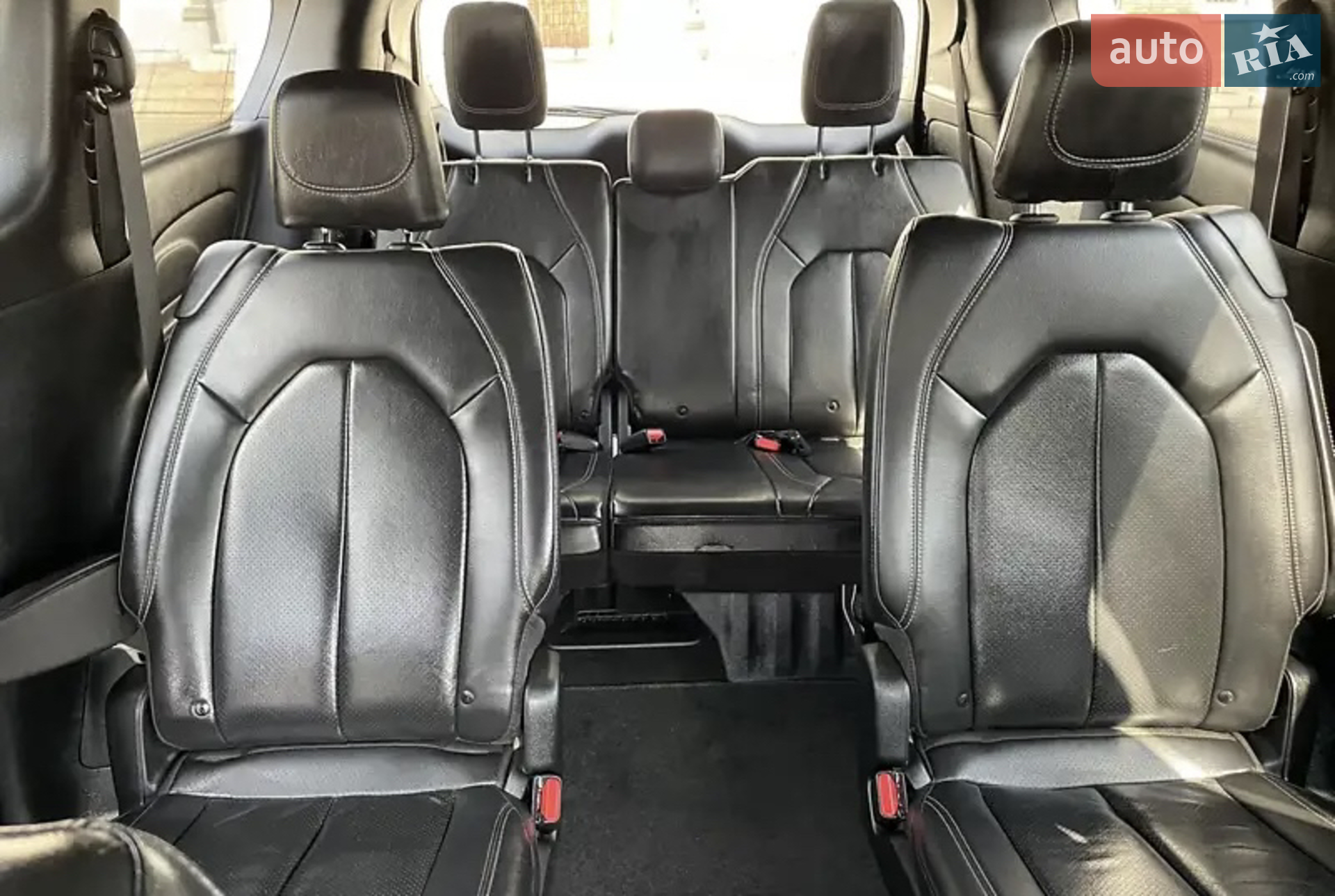 2019 Chrysler Pacifica - мініатюра 8