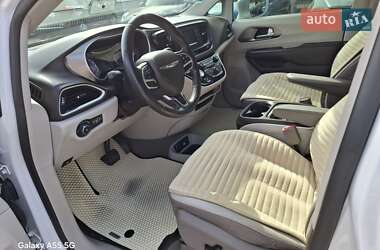 Минивэн Chrysler Pacifica 2017 в 