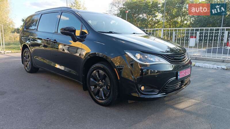 Минивэн Chrysler Pacifica 2019 в Полтаве