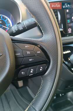 Минивэн Chrysler Pacifica 2019 в 