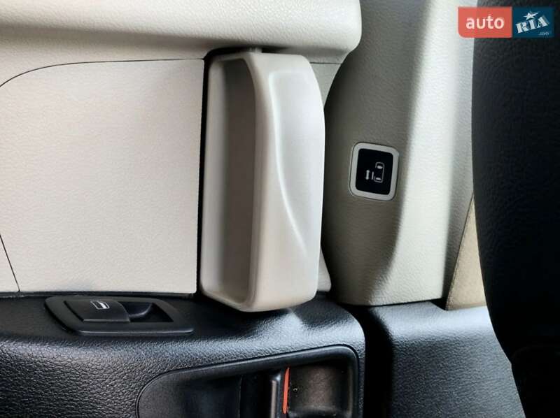 Минивэн Chrysler Pacifica 2020 в Киеве