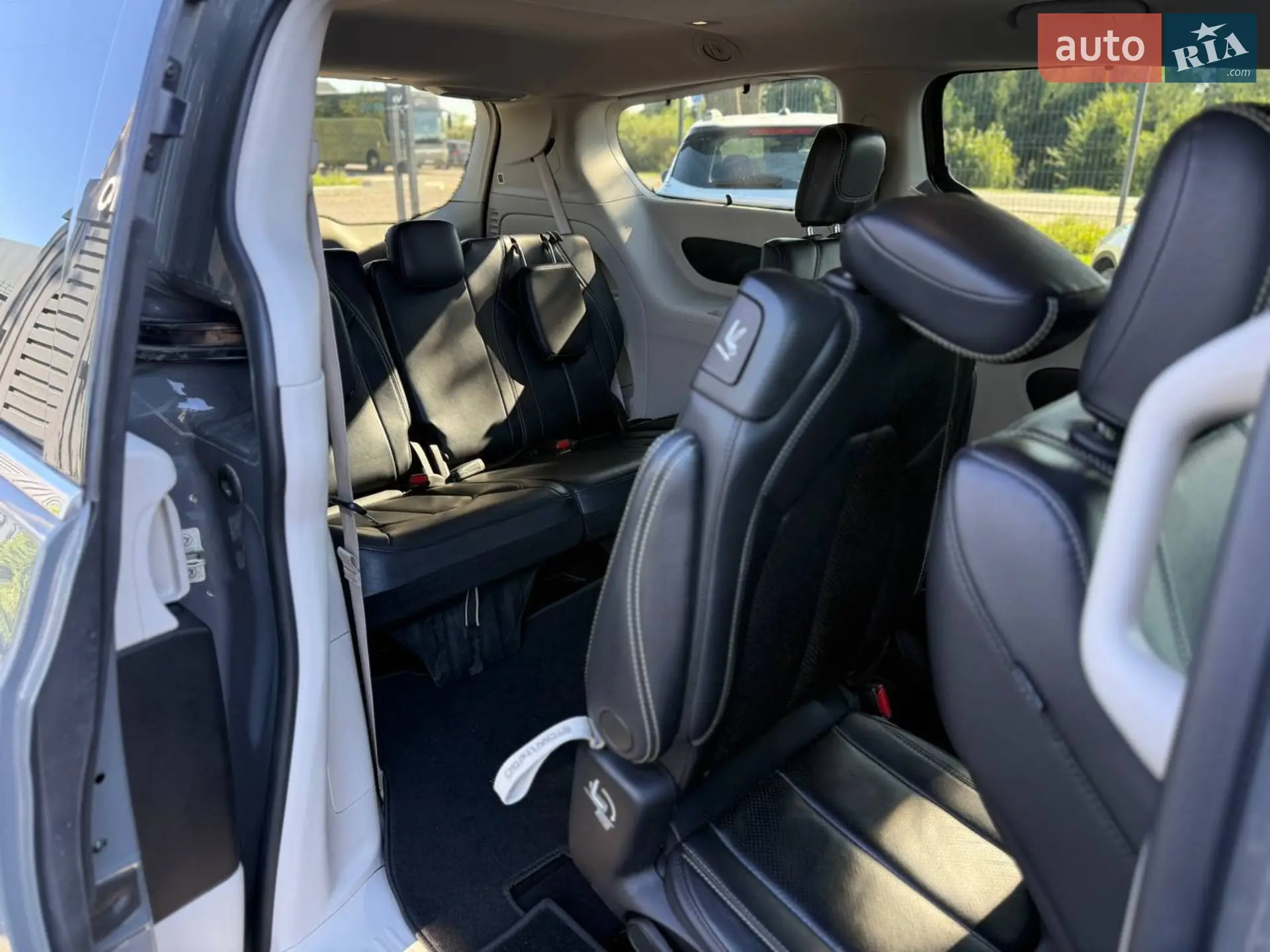 2022 Chrysler Pacifica - мініатюра 27
