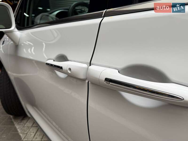 Минивэн Chrysler Pacifica 2017 в Киеве