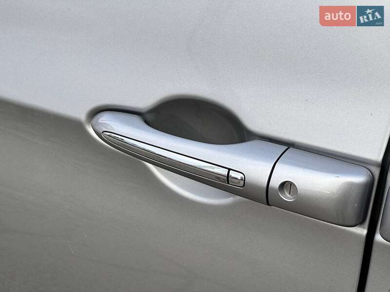 Мінівен Chrysler Pacifica 2017 в Києві фото 15 Мінівен Chrysler Pacifica 2017 в Києві