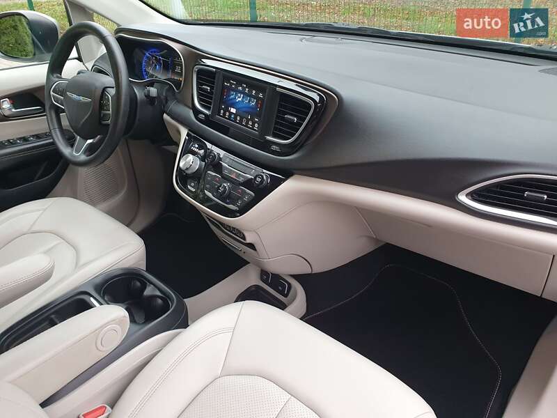 Мінівен Chrysler Pacifica 2021 в Києві фото 33 Мінівен Chrysler Pacifica 2021 в Києві