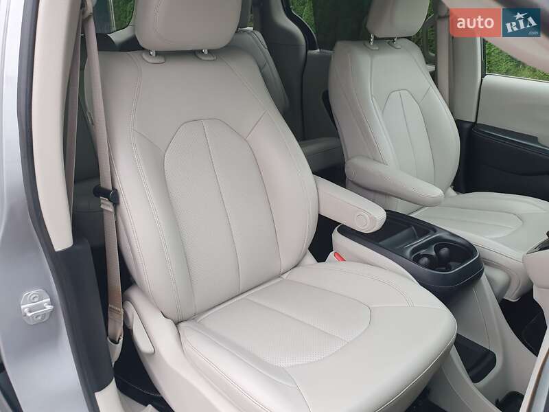 Мінівен Chrysler Pacifica 2021 в Києві фото 39 Мінівен Chrysler Pacifica 2021 в Києві