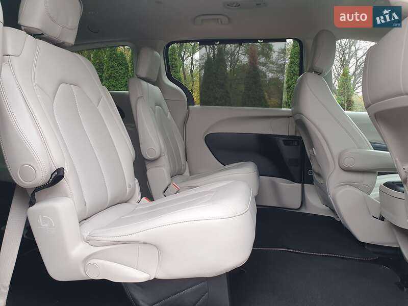 Мінівен Chrysler Pacifica 2021 в Києві фото 44 Мінівен Chrysler Pacifica 2021 в Києві