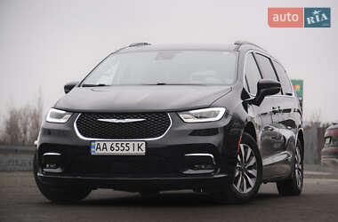 Минивэн Chrysler Pacifica 2021 в Ужгороде