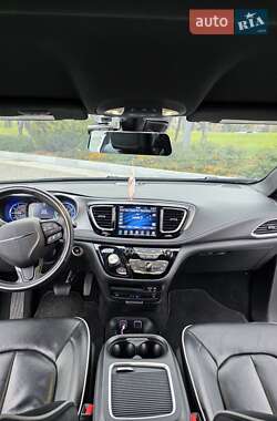 Минивэн Chrysler Pacifica 2019 в Днепре
