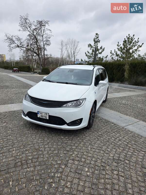 Минивэн Chrysler Pacifica 2019 в Днепре