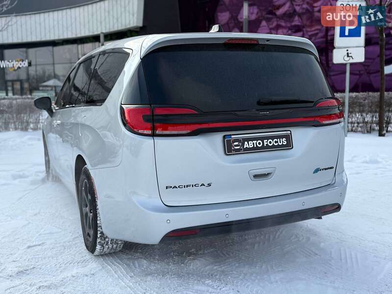 Минивэн Chrysler Pacifica 2023 в Киеве фото 8 Минивэн Chrysler Pacifica 2023 в Киеве