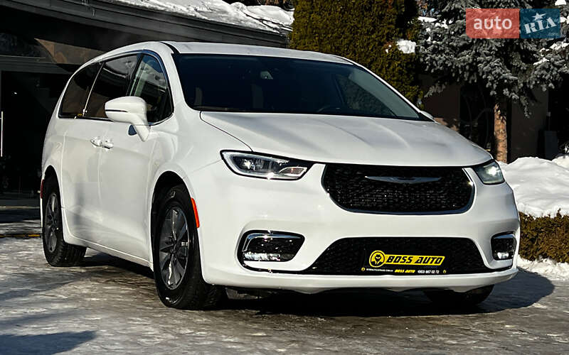 Chrysler Pacifica 2022